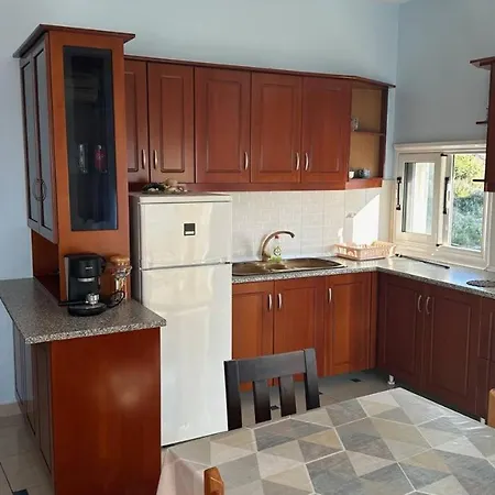 Ailin Apartament Sarandë